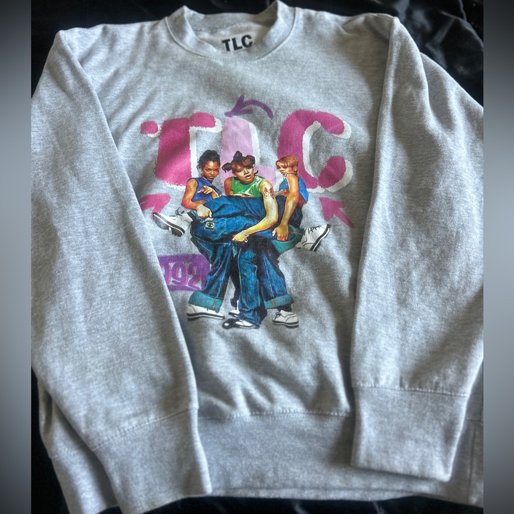 PrettyLittleThing  TLC 1992 print sweatshirt